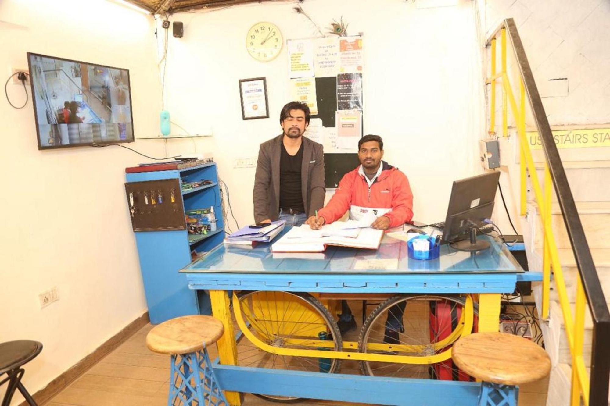 Bunk Hostel Delhi Best Backpacking Accommodation Νέο Δελχί Εξωτερικό φωτογραφία